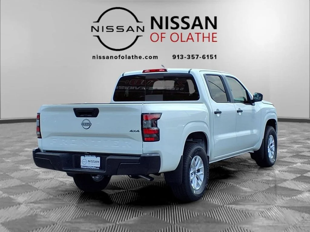 New 2026 Glacier White Nissan Crew Cab S image 26