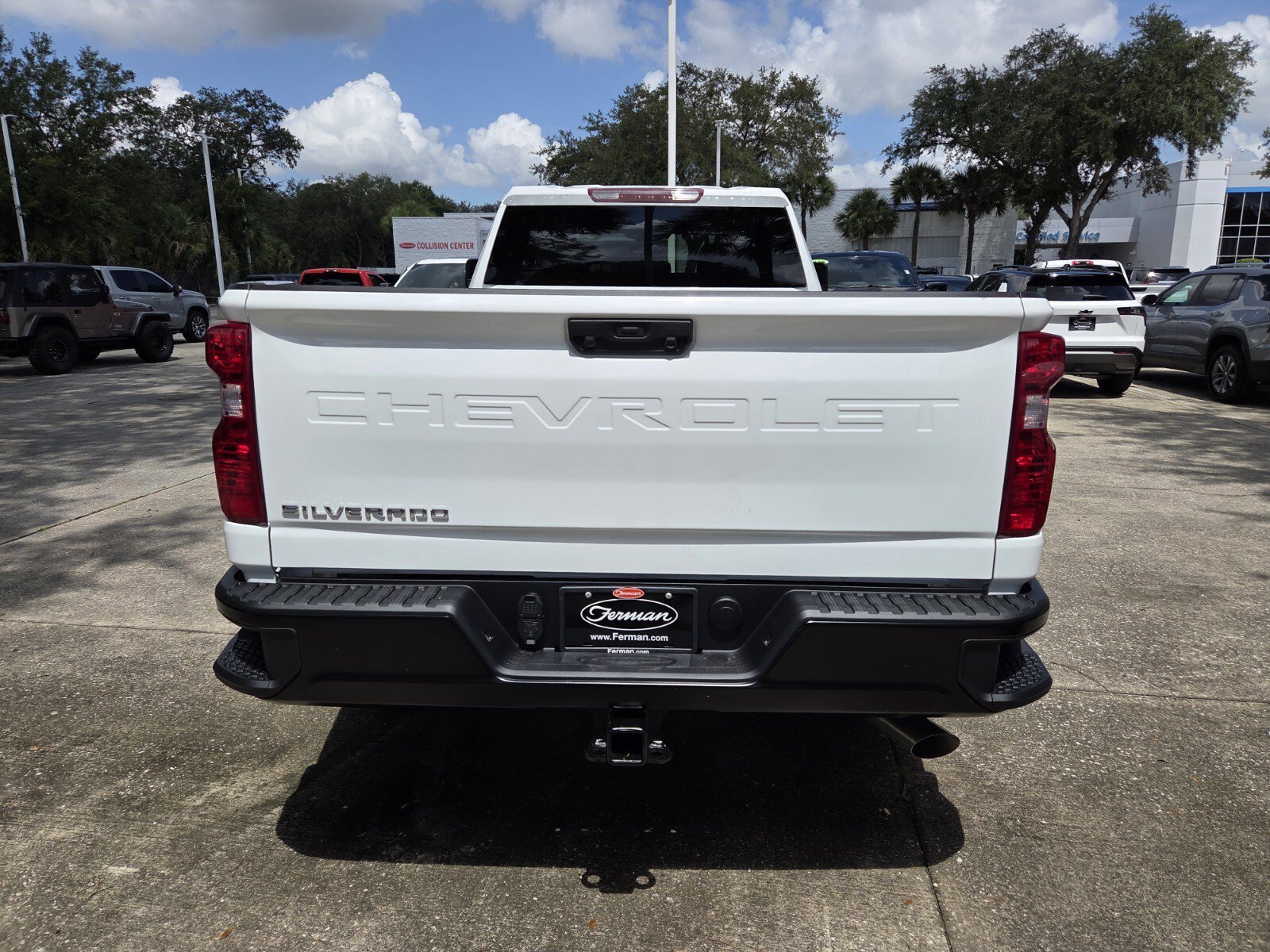 New 2026 Summit White Chevrolet WT image 6