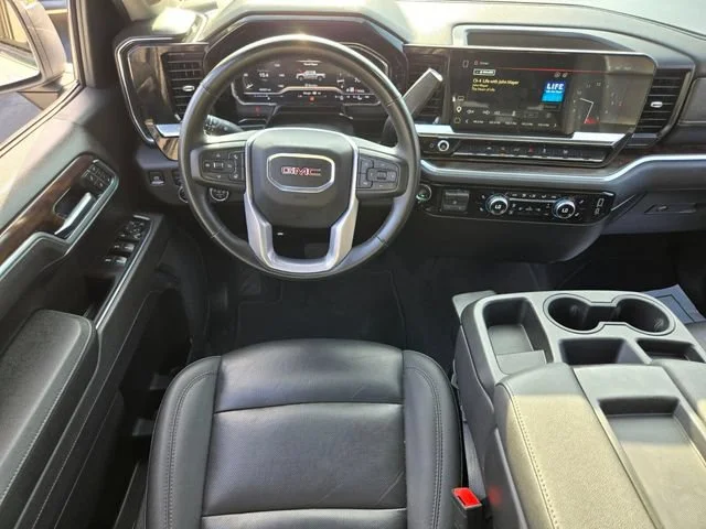 Used 2025 Summit White GMC SLT image 13