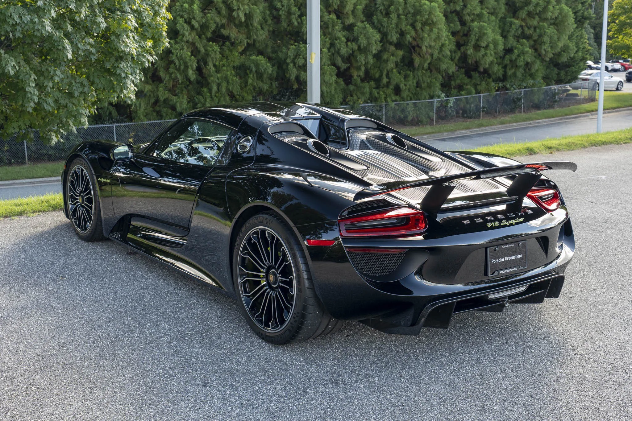 Used 2015 Black Porsche  image 3