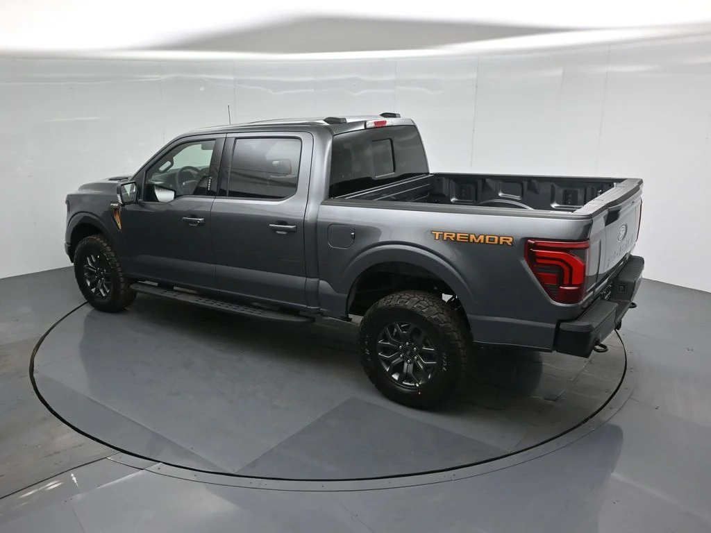 New 2026 Carbonized Gray Metallic Ford Tremor image 41