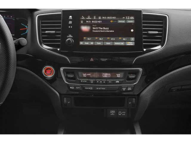 Used 2019 White Honda Touring image 10