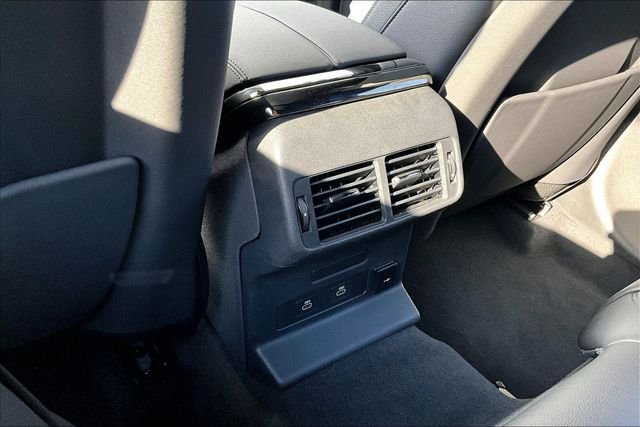 Used 2026  Land Rover S image 34