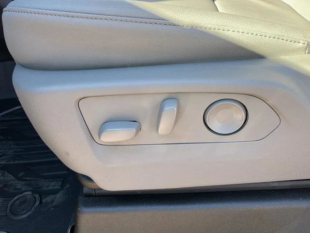 2026 GMC Sierra 1500 SLT - Photo 28