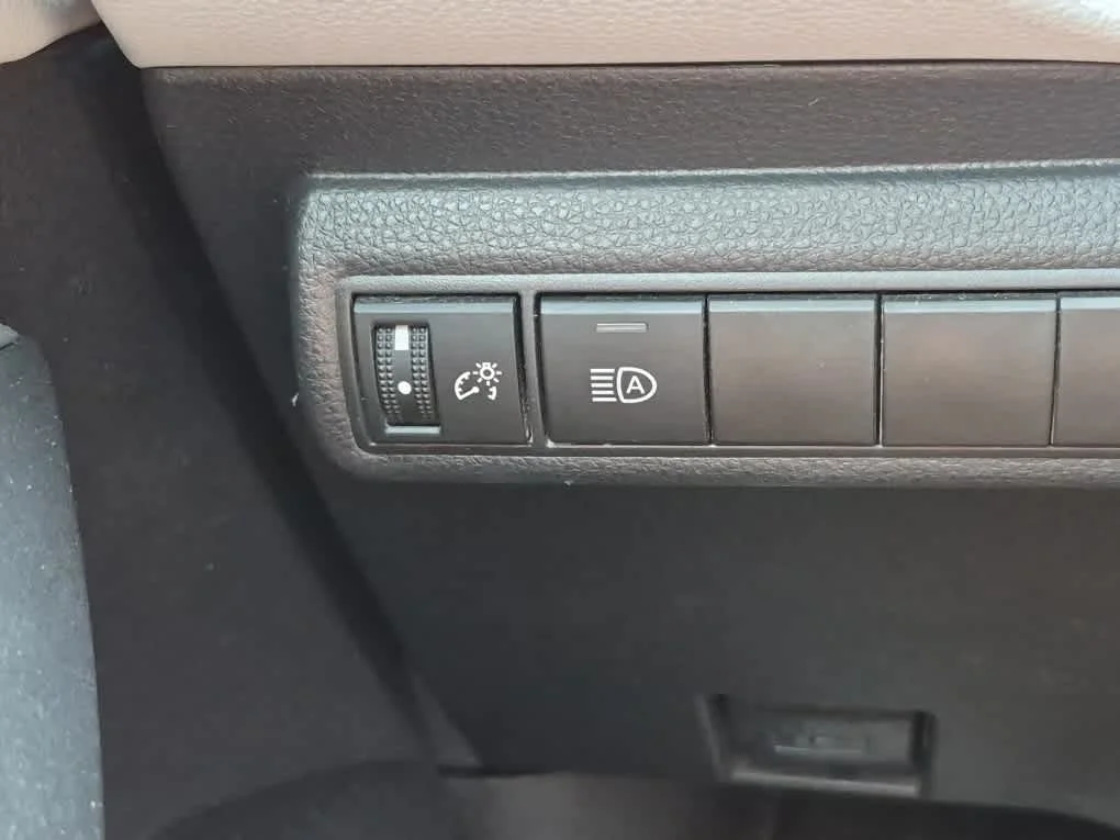 Certified Used 2023 Blueprint Toyota SE image 18