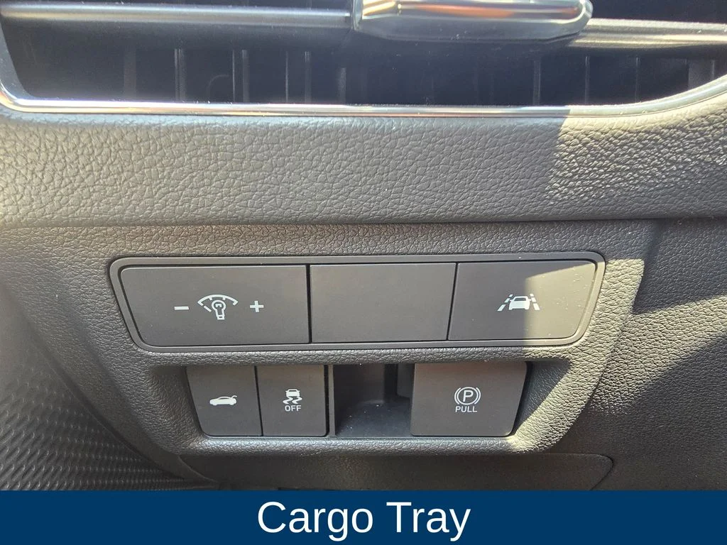 Used 2023 White Hyundai SEL image 23
