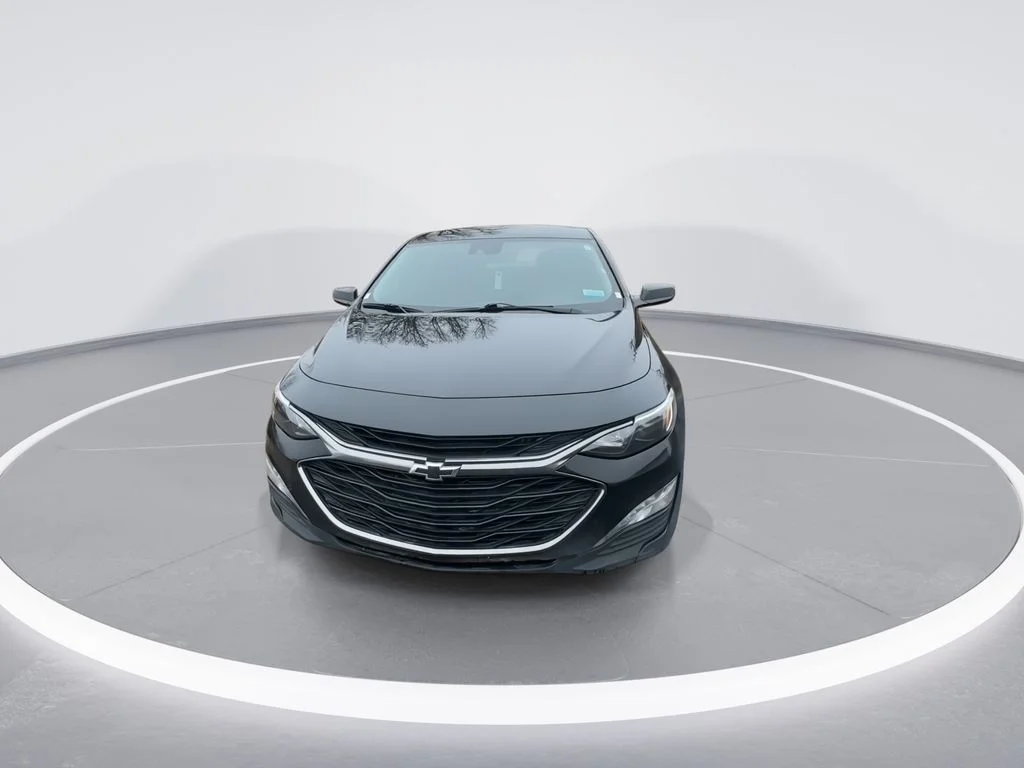 Used 2024 Black Chevrolet LT image 3