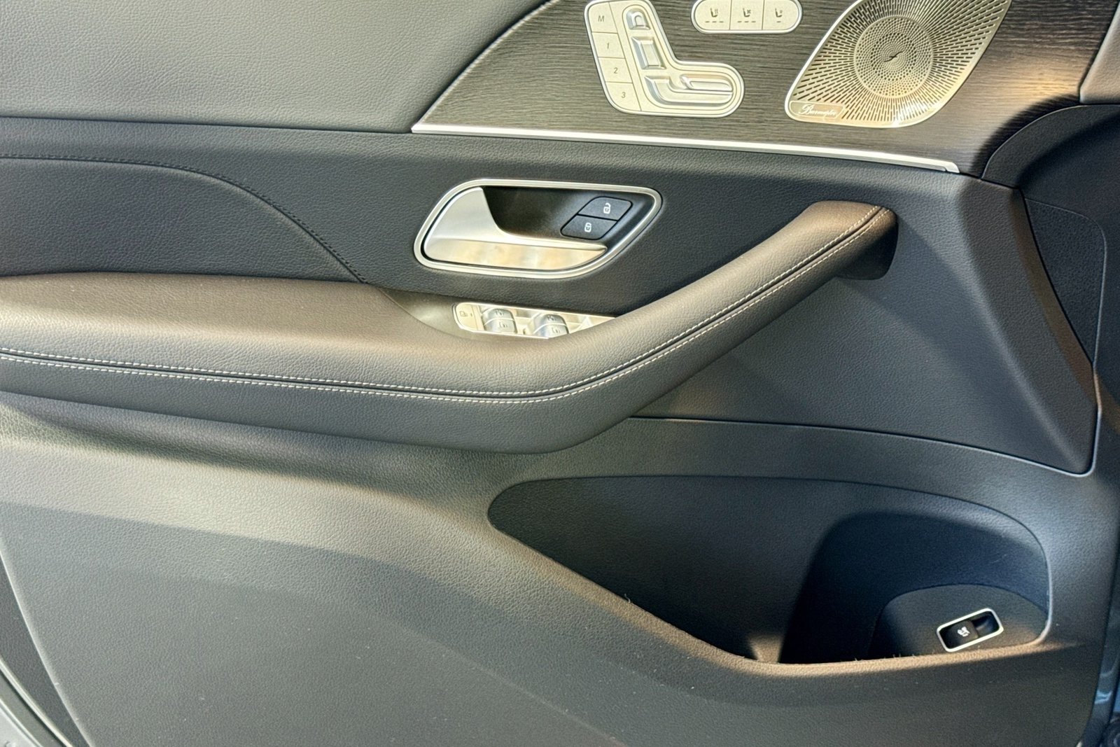 New 2026 Selenite Grey Metallic Mercedes-Benz GLE 450 image 16