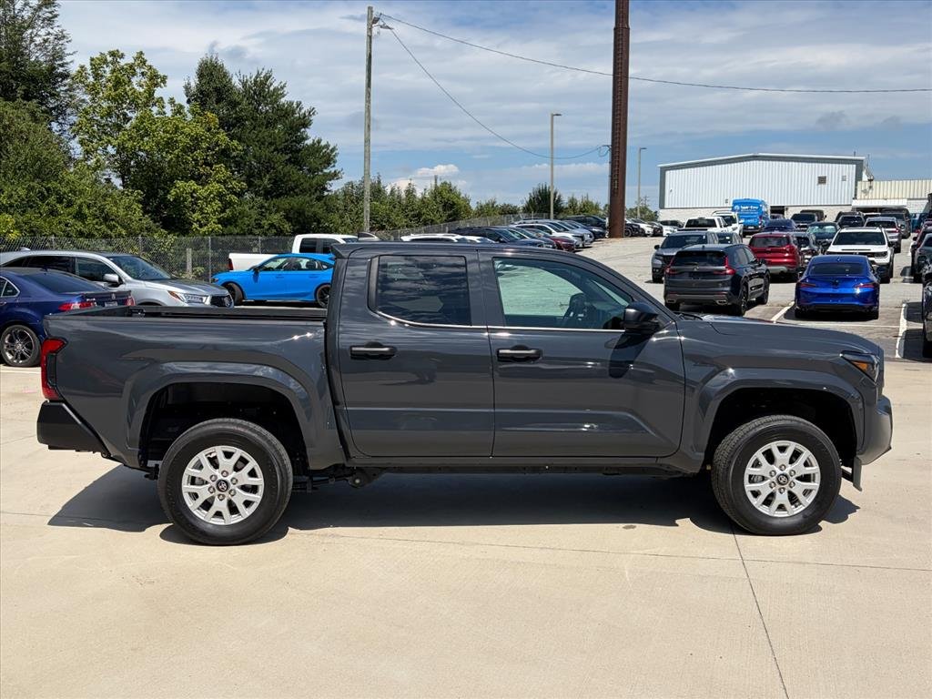 Used 2025 Underground Toyota SR image 3