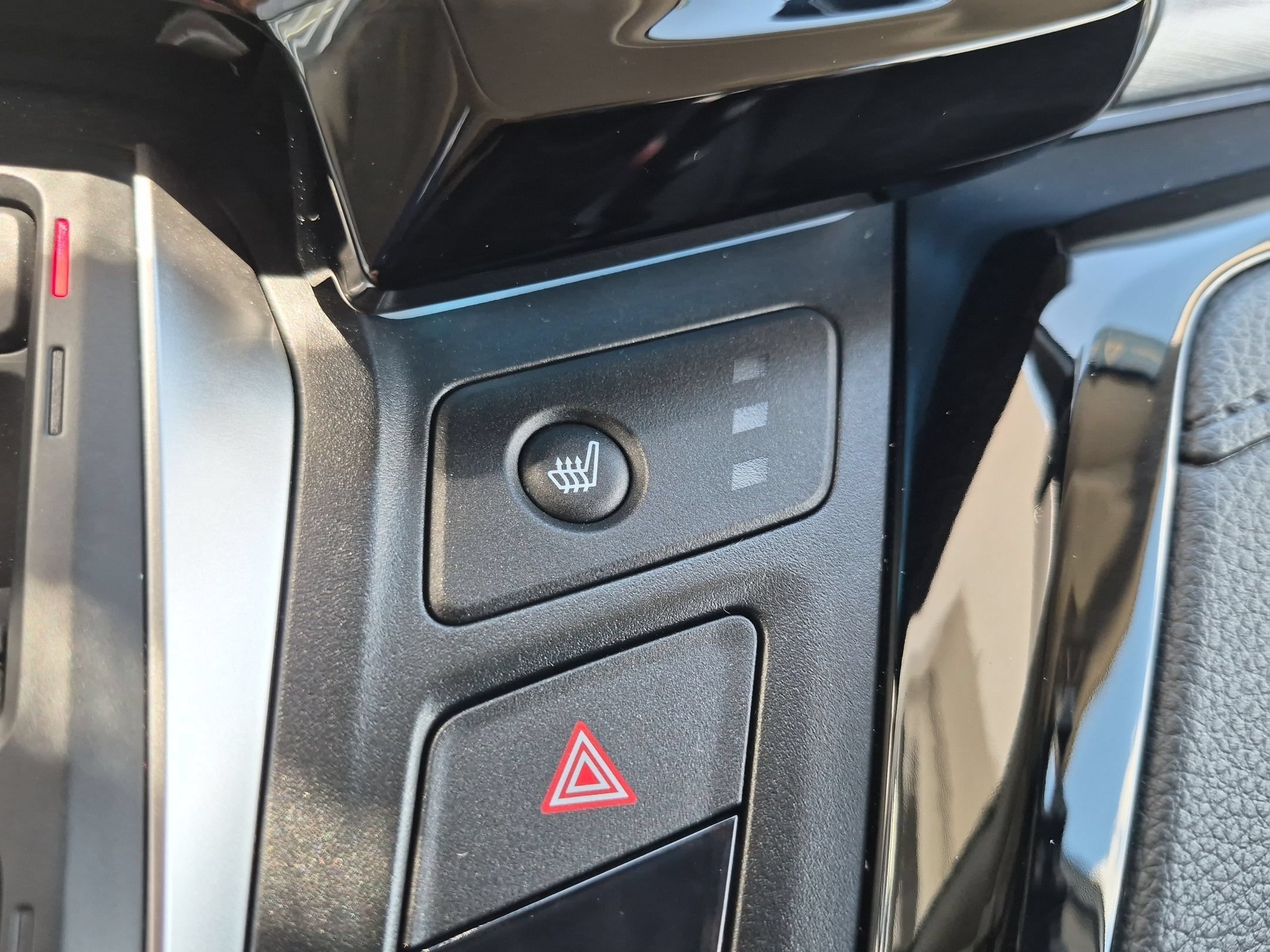 Certified Used 2025 Platinum White Pearl Honda Touring image 21