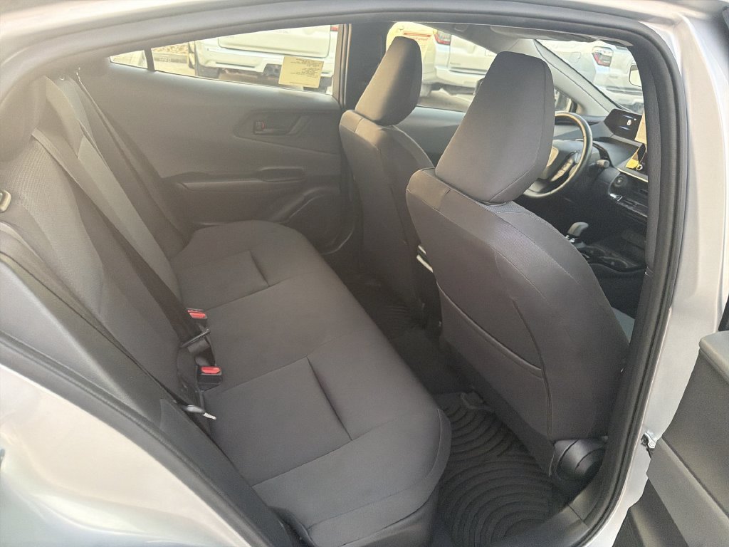 Used 2025  Toyota LE image 28