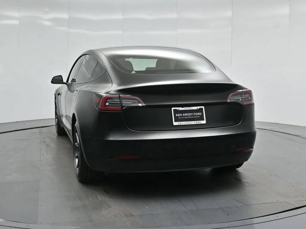 Used 2019 White Tesla Standard Range Plus image 20