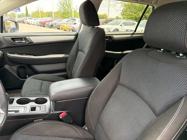 Used 2018 Blue Subaru 2.5i Premium image 19