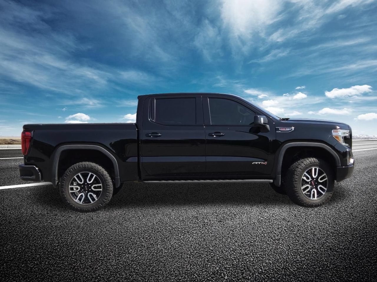 Used 2021 ONYX BLACK GMC AT4 image 24