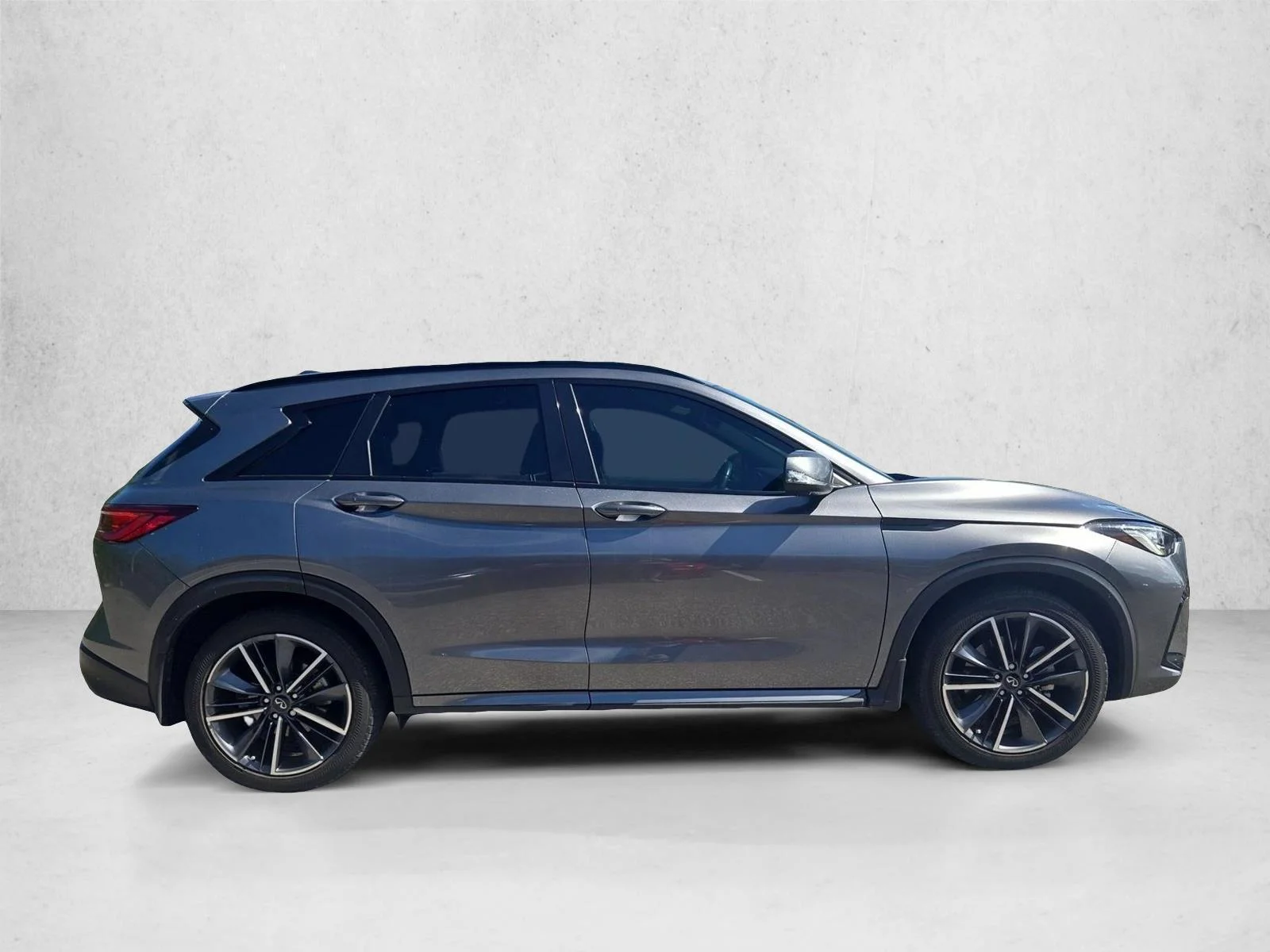 Used 2024 Graphite Shadow INFINITI SPORT image 4