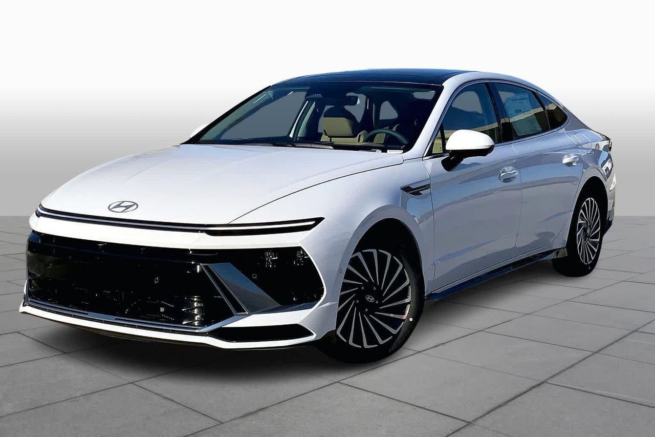 2026 Hyundai Sonata Limited's photo
