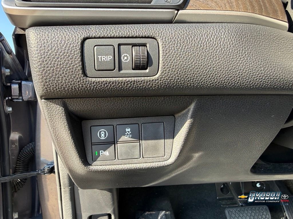 Used 2021 Gray Honda EX-L image 15