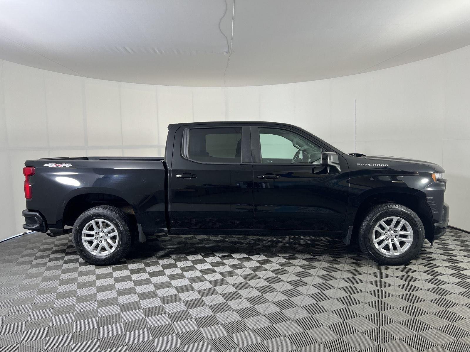 Used 2019 Black Chevrolet RST image 24
