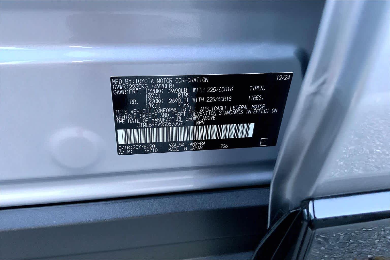 Used 2025 Silver Sky Metallic/Midnight Black Metallic Toyota Hybrid XSE image 32