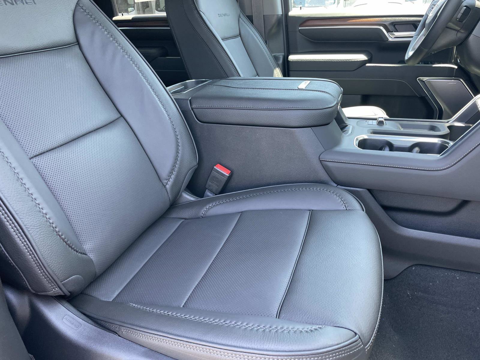 2026 GMC Sierra 2500HD Denali - Photo 28