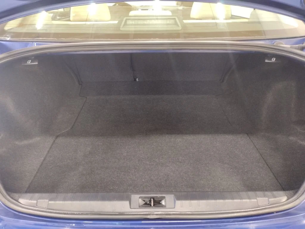 Used 2015 Blue Subaru 2.5i image 17