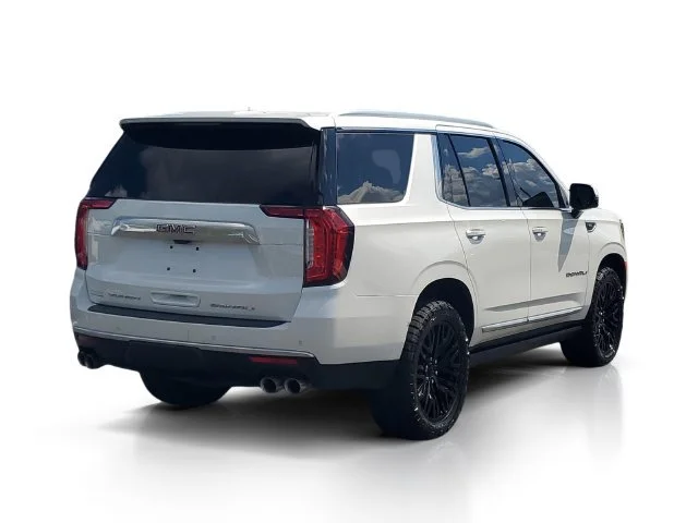 Used 2022 WHITE FROST TRICOAT GMC Denali image 7