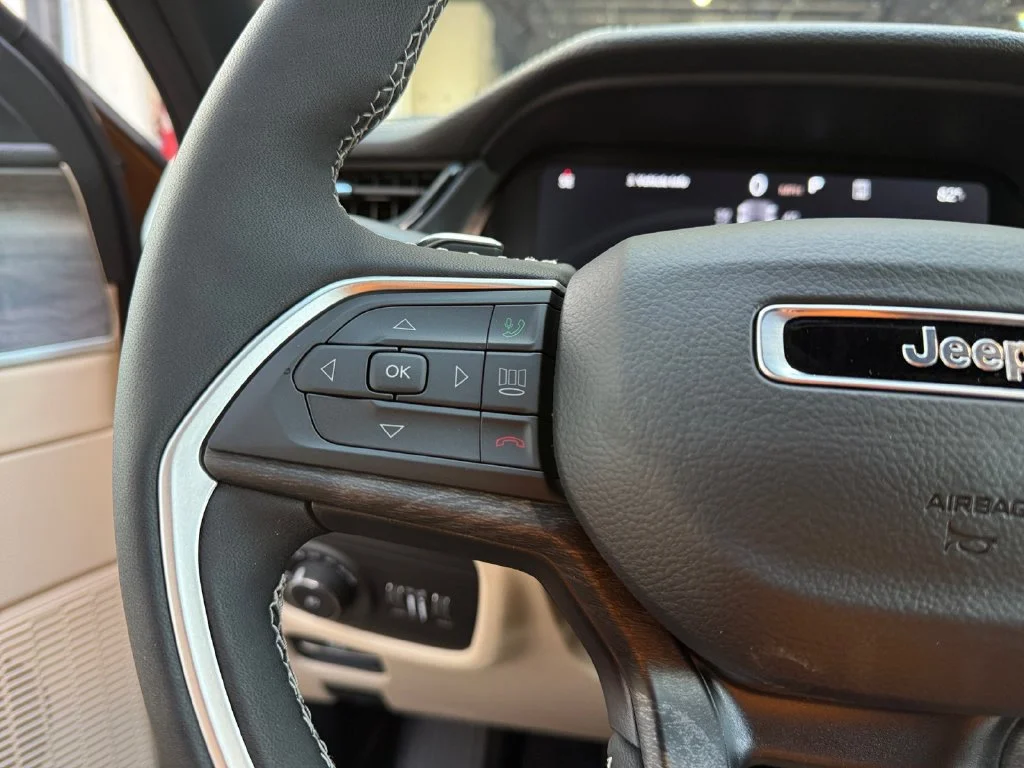 New 2027 Brown Jeep Limited image 24