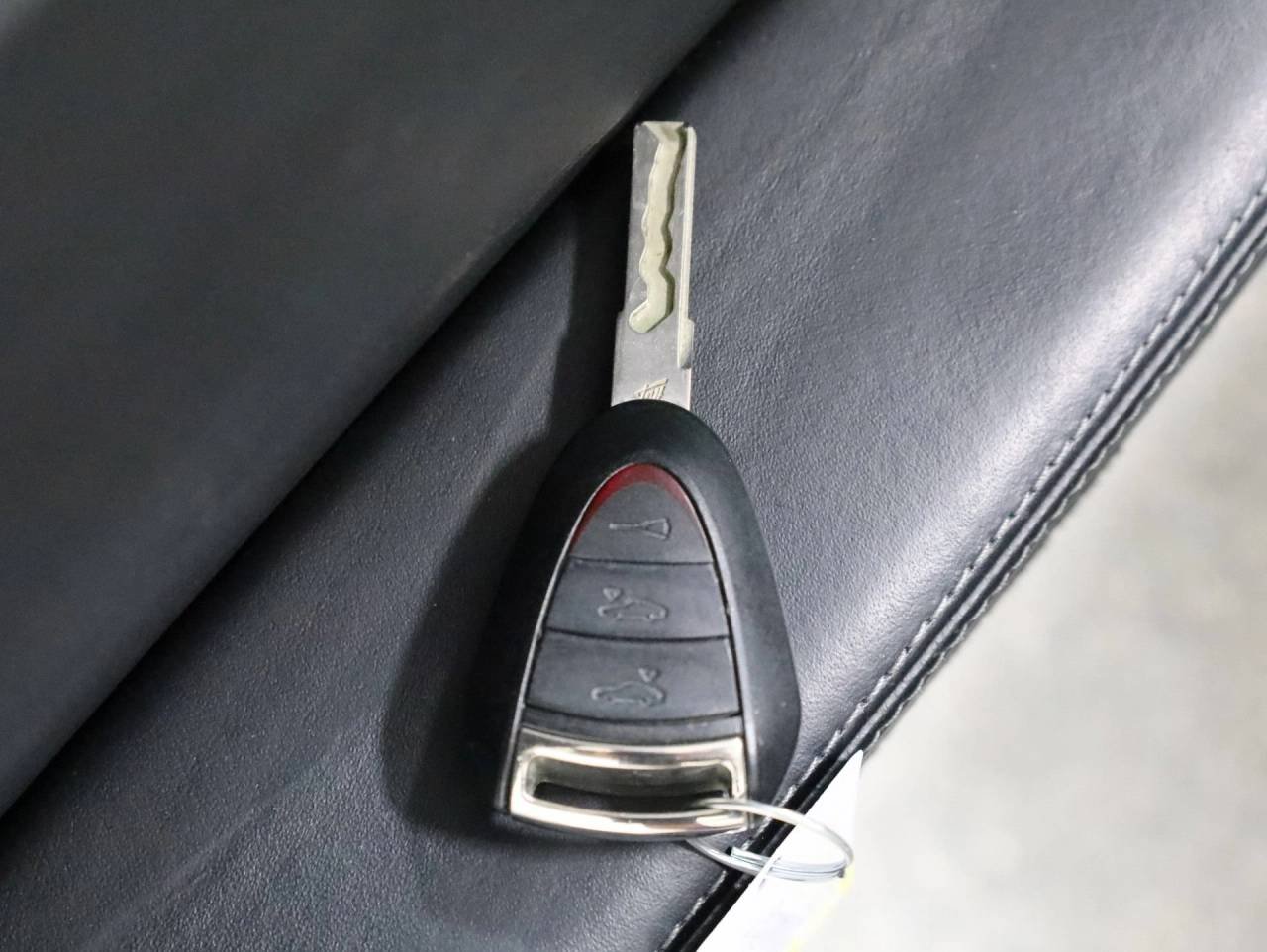 Used 2006 Seal Grey Metallic Porsche S image 36