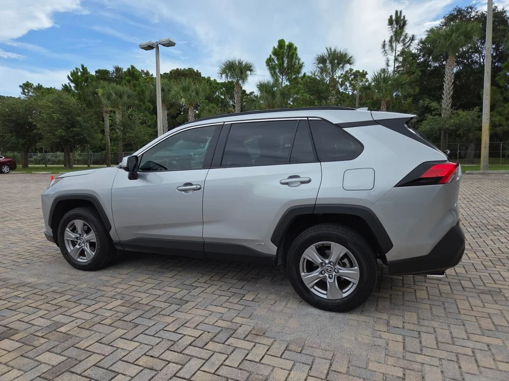 Certified Used 2025 Silver Toyota XLE image 9