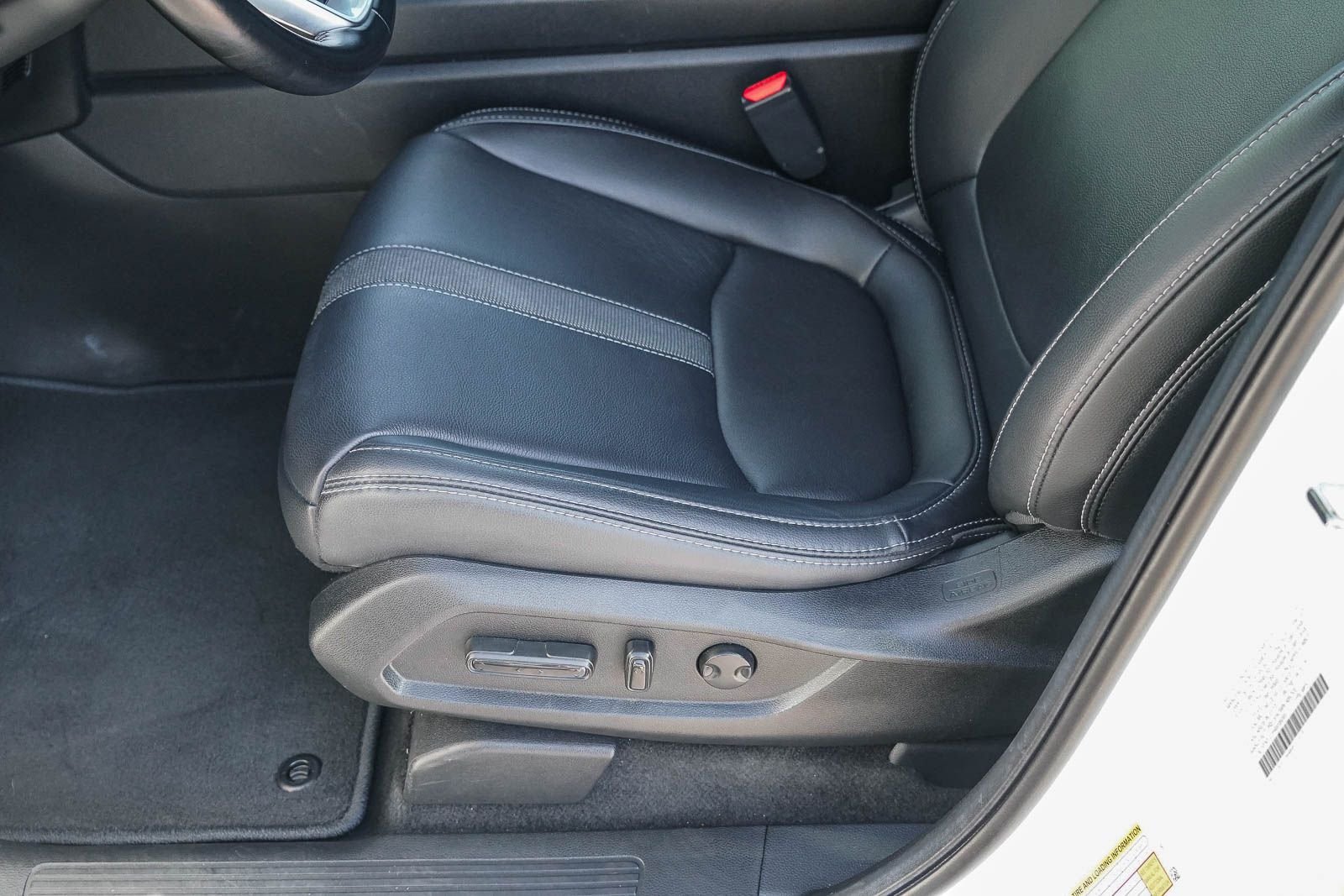 Used 2025 Platinum White Pearl Honda EX-L image 23