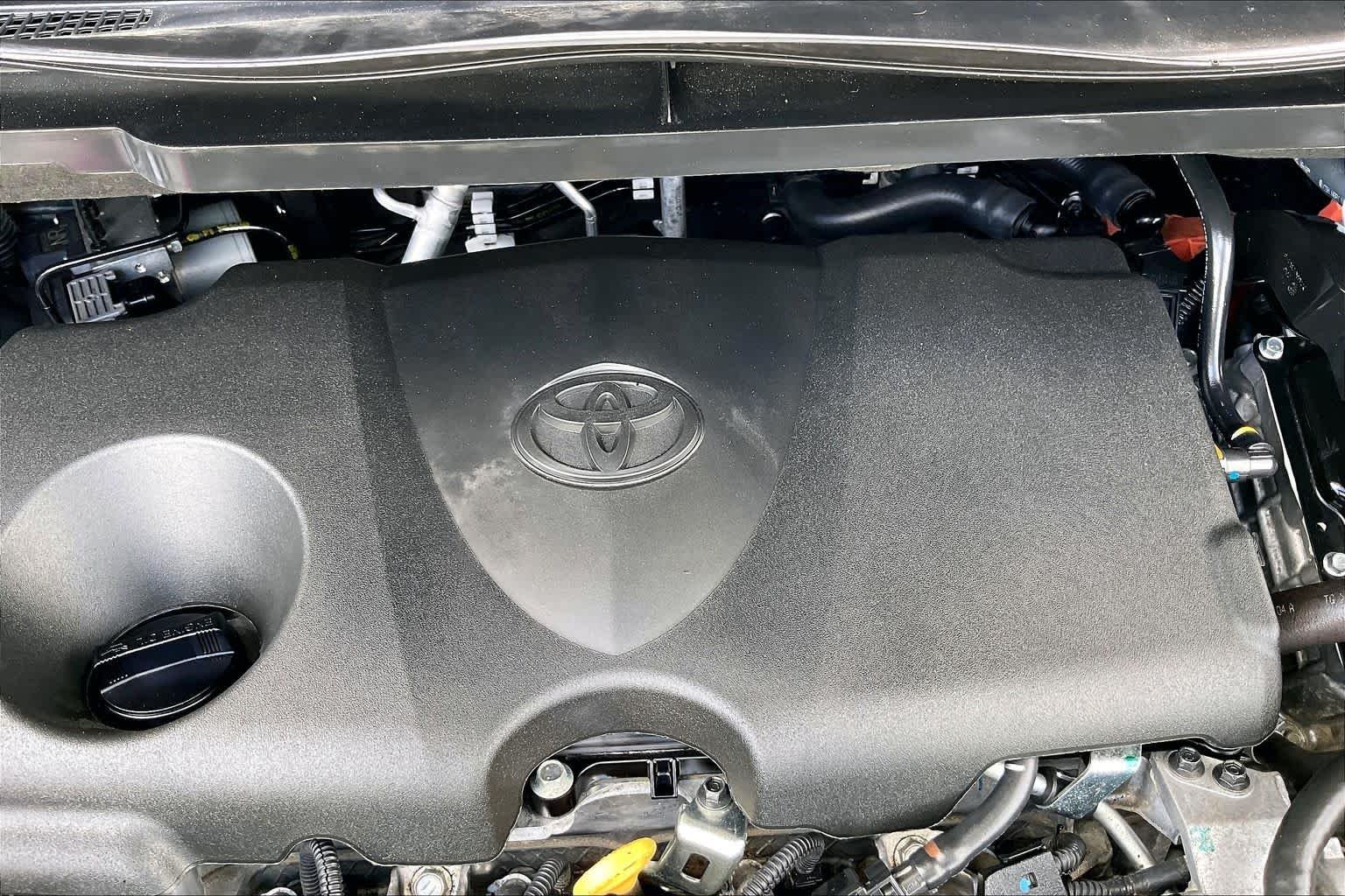 Used 2025 Celestial Silver Metallic Toyota XLE image 31