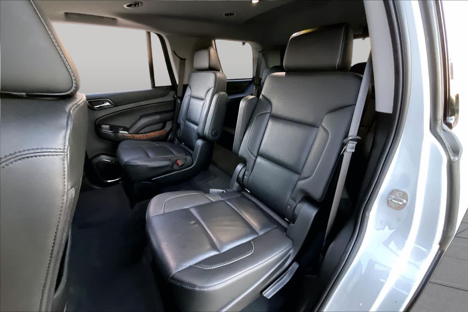 Used 2019 Summit White Chevrolet Premier image 20