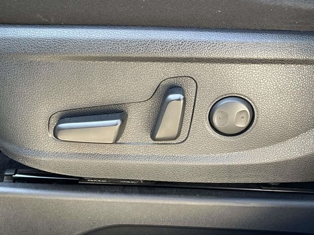 Used 2020 White Hyundai SEL image 17