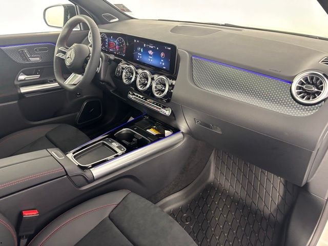 New 2026 White Mercedes-Benz GLA 250 image 42