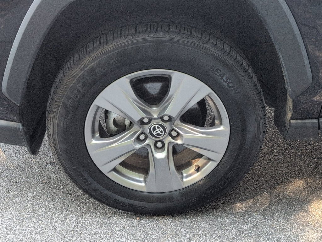 Used 2025 Black Toyota XLE image 11