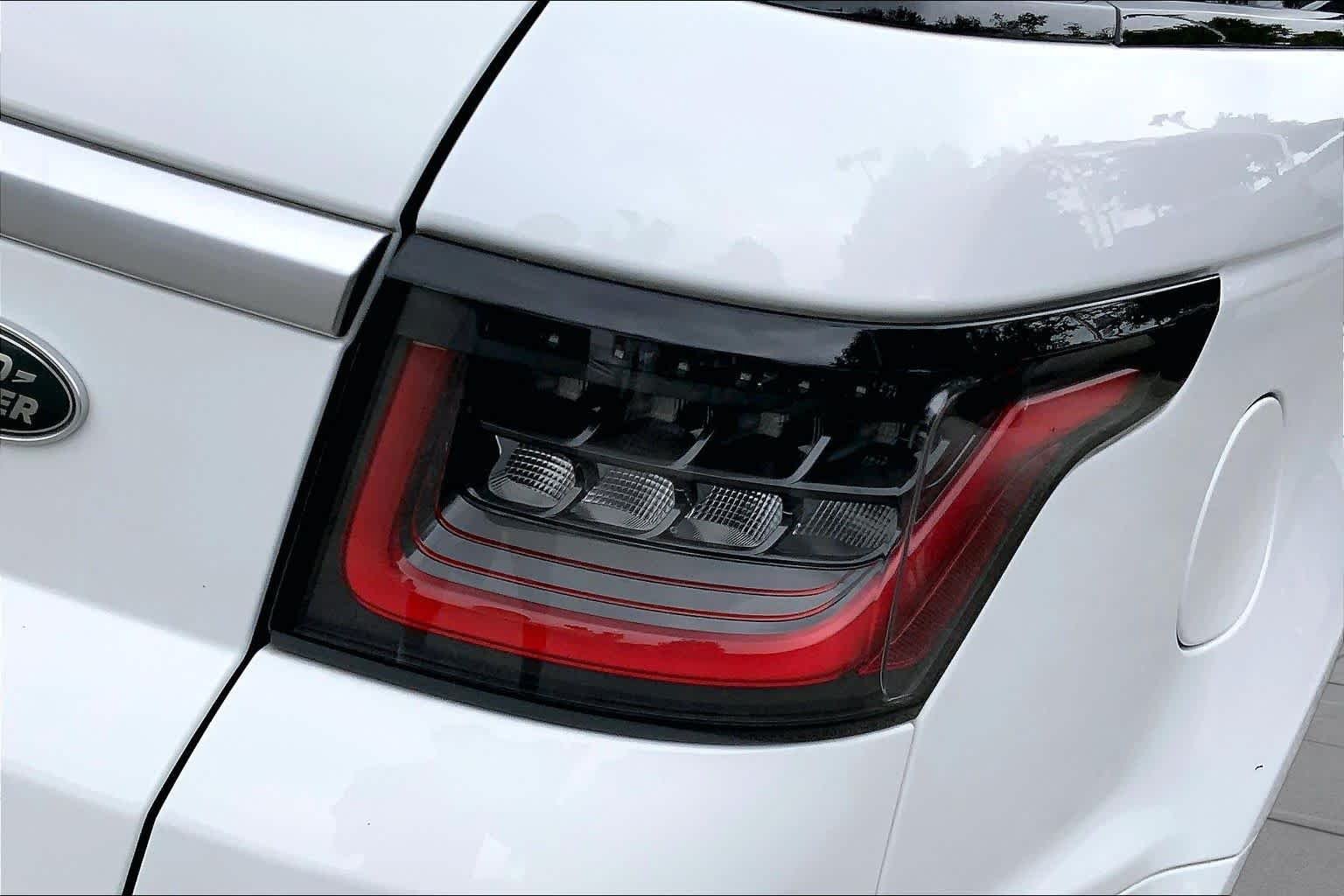 Used 2020 Fuji White Land Rover HSE image 25