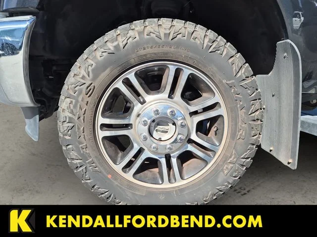 Used 2015 Black Ford Lariat image 10