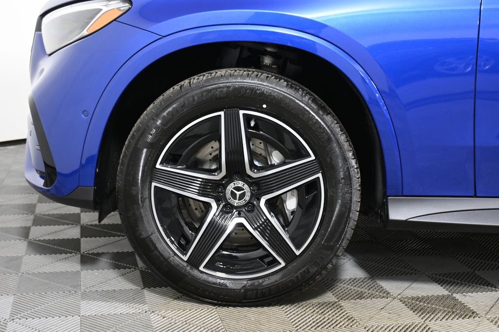 Used 2026 Starling Blue Metallic Mercedes-Benz GLC 300 image 11