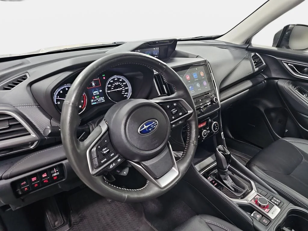 Used 2023 White Subaru Touring image 18