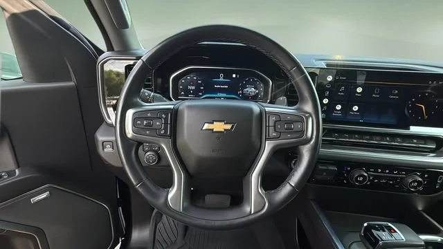 Used 2022 Northsky Blue Metallic Chevrolet LTZ image 12