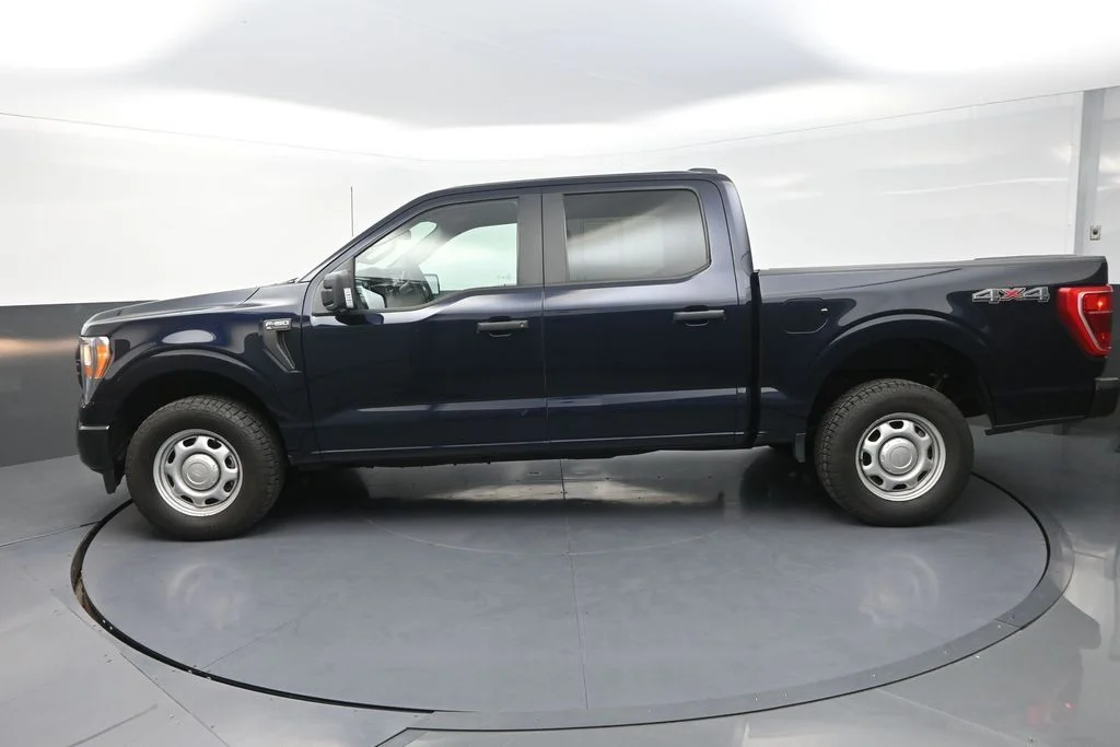 Used 2021 Blue Ford XL image 6