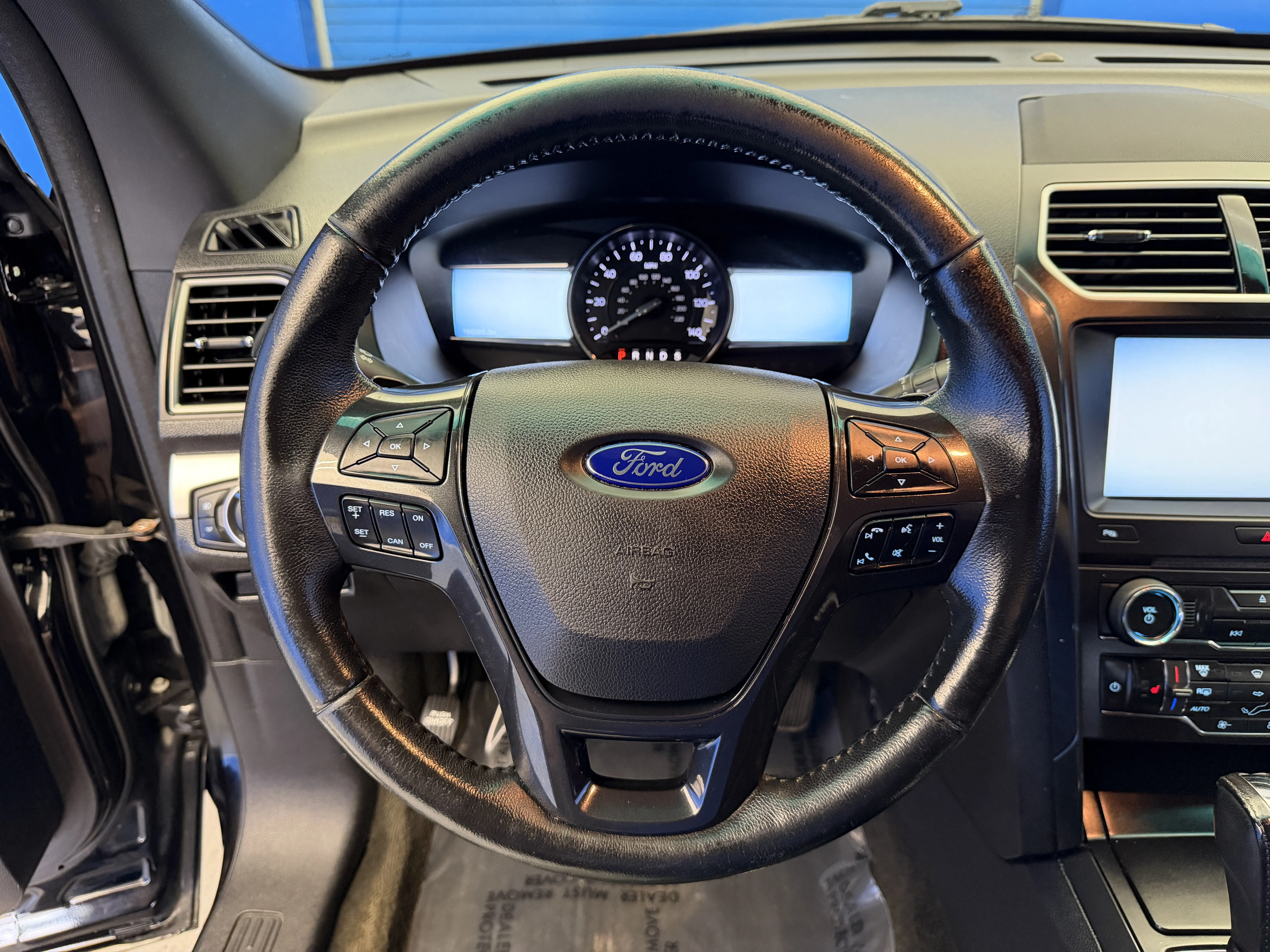 Used 2016 Shadow Black Ford XLT image 15