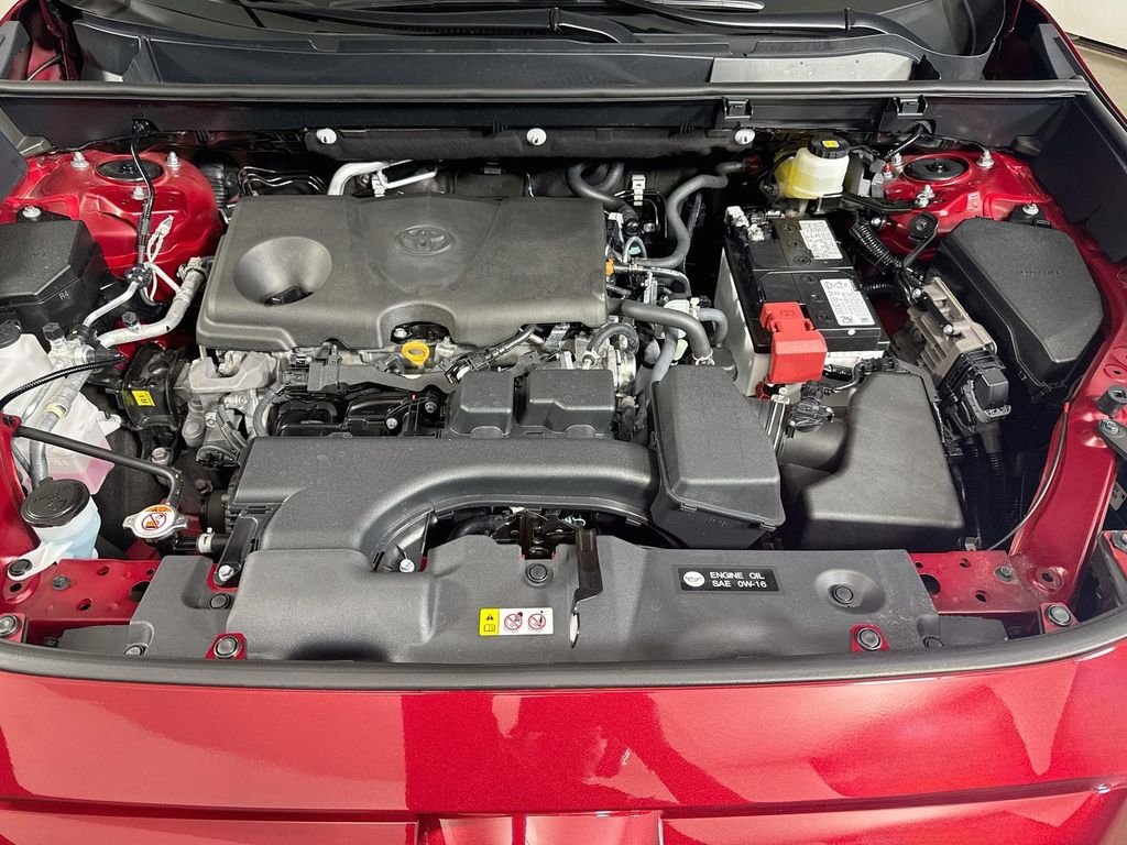 Used 2025 Ruby Flare Pearl Toyota XLE Premium image 30
