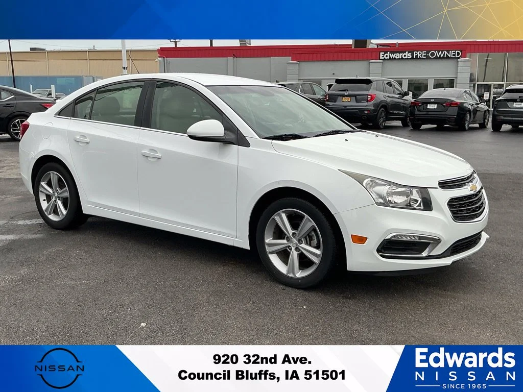Used 2015 Chevrolet Cruze 2LT with VIN 1G1PE5SB3F7174407 for sale in Council Bluffs, IA