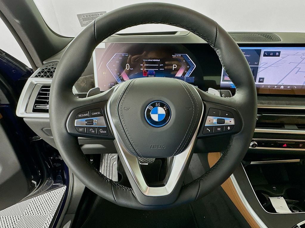 New 2026 Tanzanite Blue II Metallic BMW xDrive50e image 10