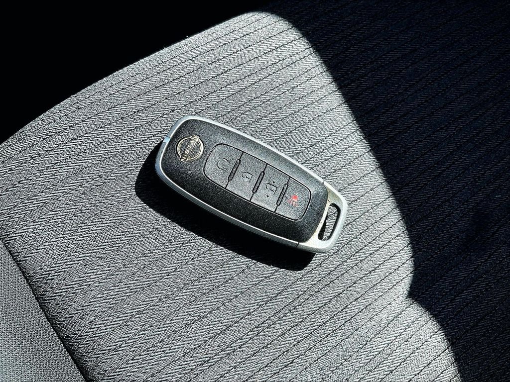 Used 2023 Gray Nissan SV image 30