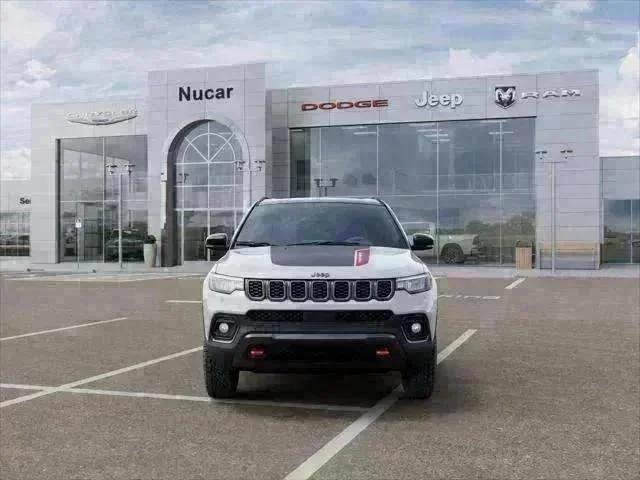 New 2026 Bright White Clear-Coat Exterior Paint Jeep Trailhawk image 72