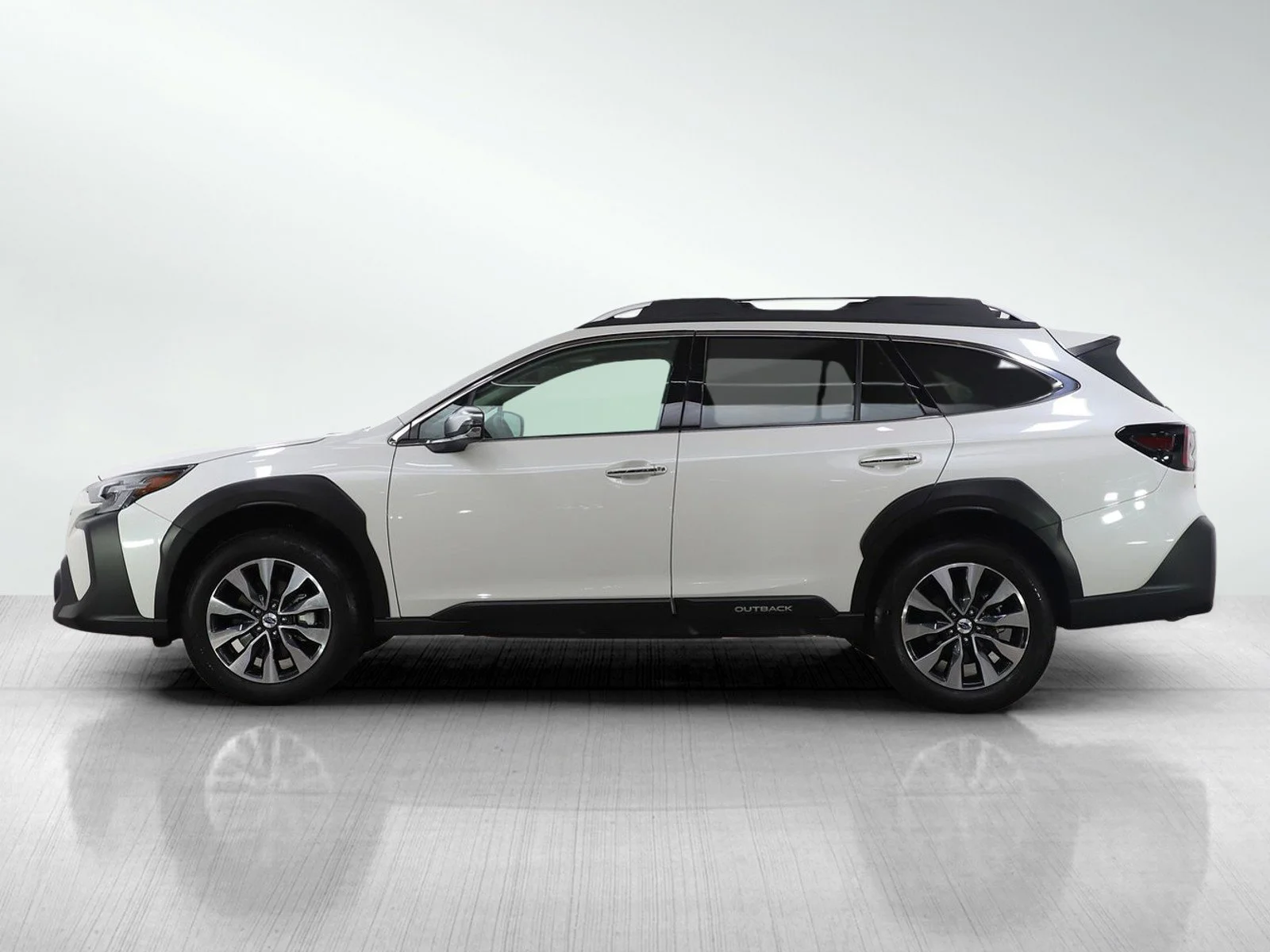 Used 2025 Subaru Outback Touring with VIN 4S4BTAPC9S3140759 for sale in Burnsville, Minnesota