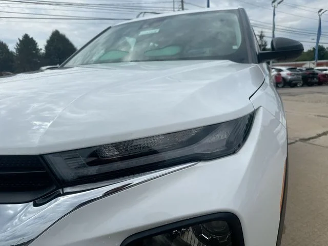 Used 2023 White Chevrolet LS image 49