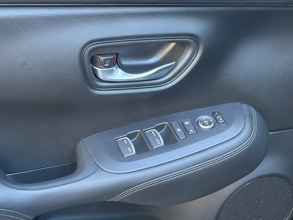 2024 Honda HR-V EX-L - Photo 18